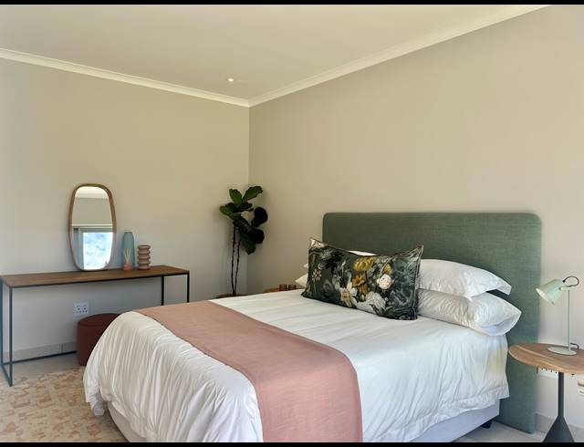 2 BEDROOM SIMPLEX FOR SALE IN SHEFFIELD BEACH